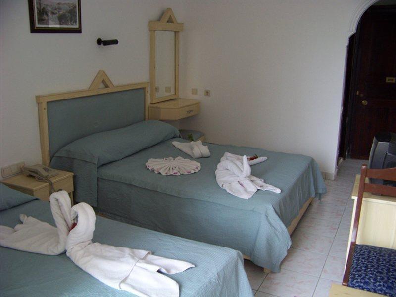 Glaros Hotel Аланя Екстериор снимка