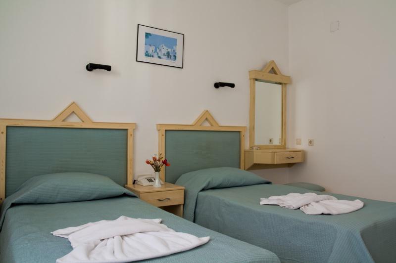 Glaros Hotel Аланя Екстериор снимка