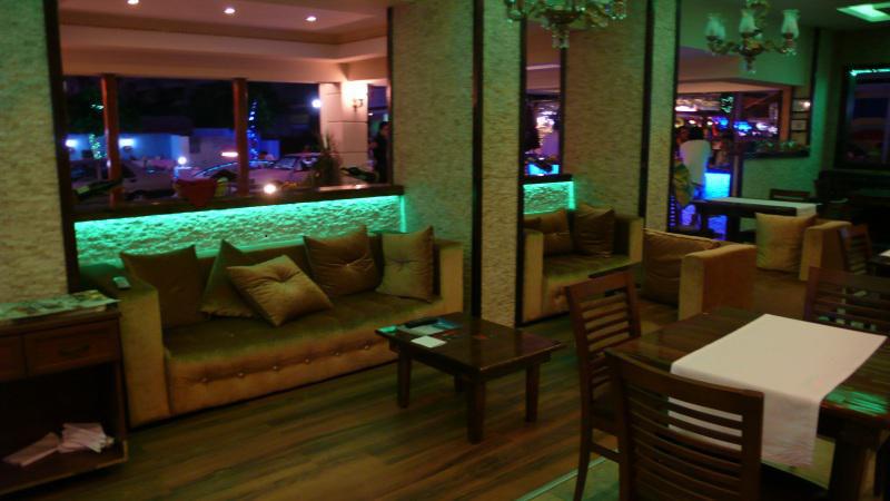 Glaros Hotel Аланя Екстериор снимка